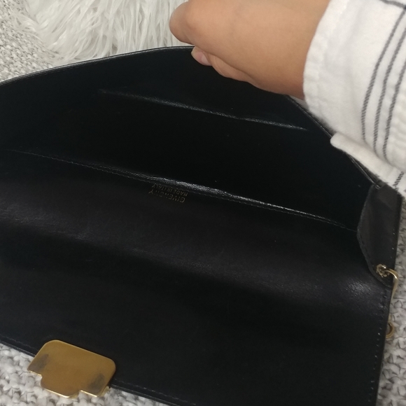 ⭐Givenchy Vintage Black Smooth Leather Clutch - Picture 6 of 9